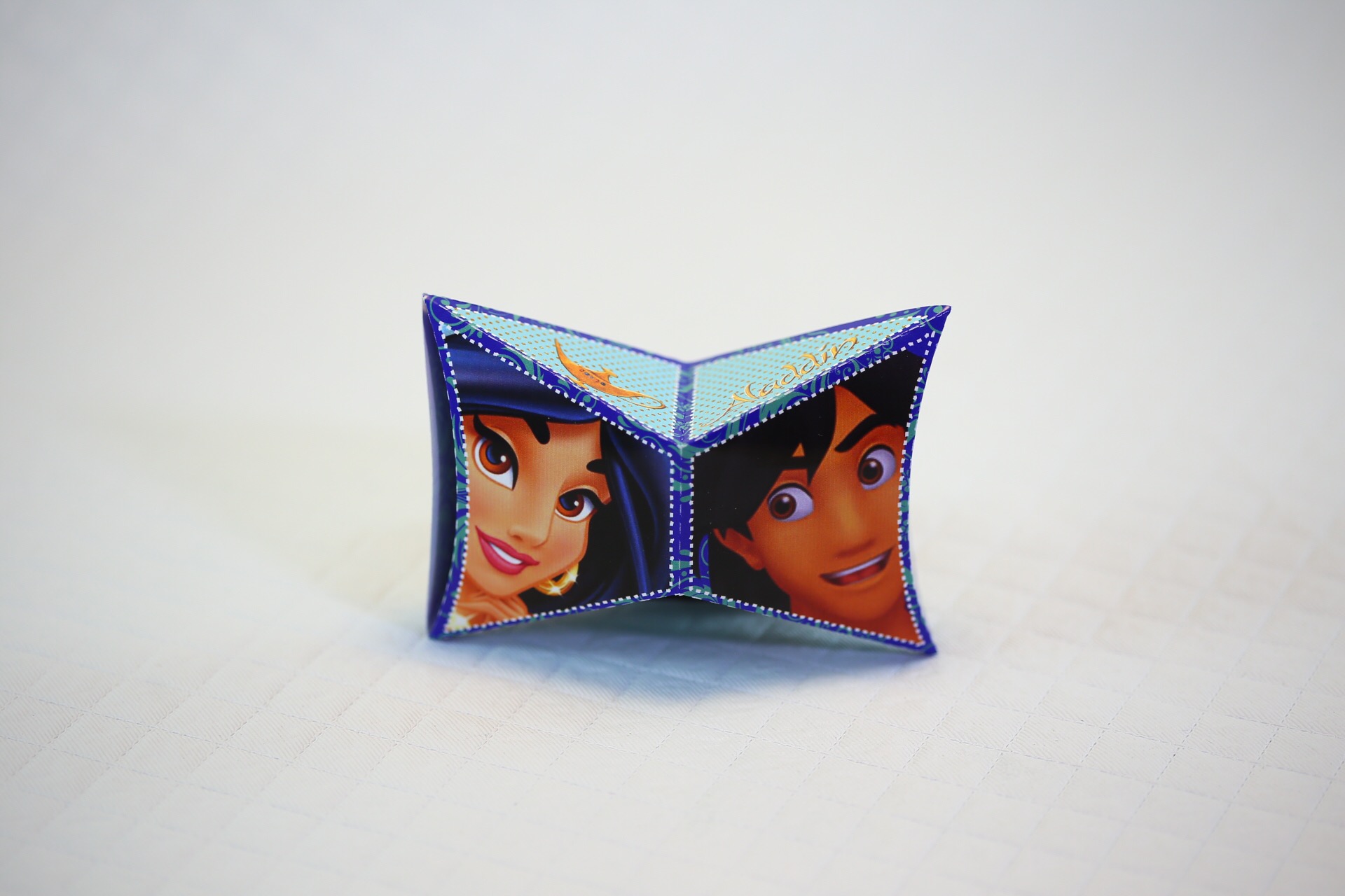 TRAVESSEIRO ALADDIN ENCANTARIO