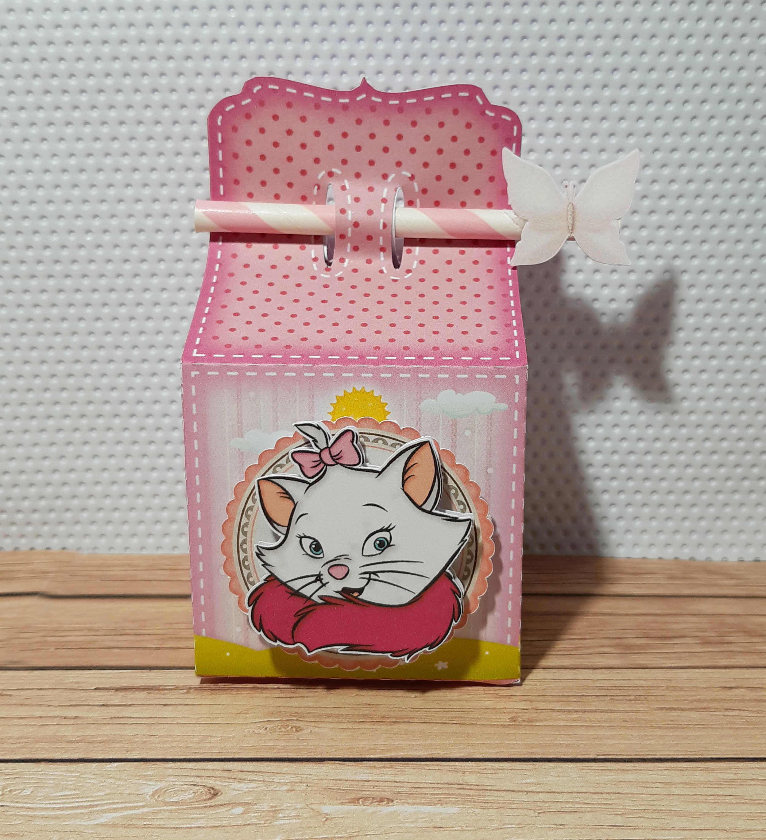 Cx Canudo Gata Marie